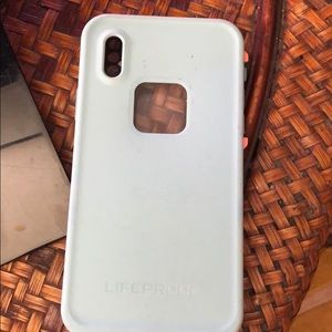 IPhone X lifeproof case